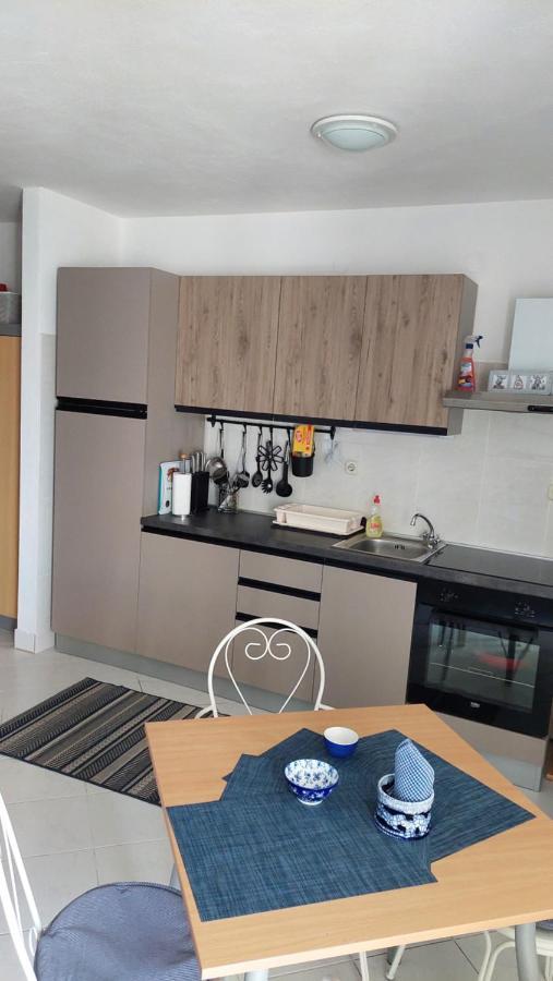 Apartments Eti Bol Ngoại thất bức ảnh