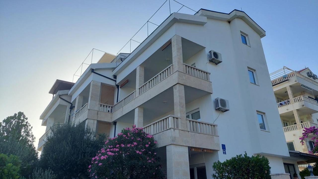 Apartments Eti Bol Ngoại thất bức ảnh
